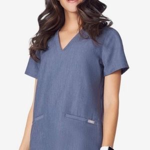 FIGS Heather Denim XS Casma 3-Pocket Scrub Top